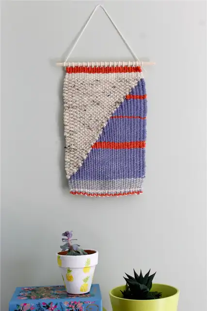 DIY (своими руками) Loom and Woven Wall Hanging Craft