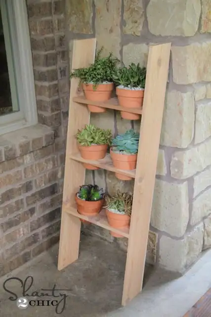 DIY (своими руками)-Ladder-Planter