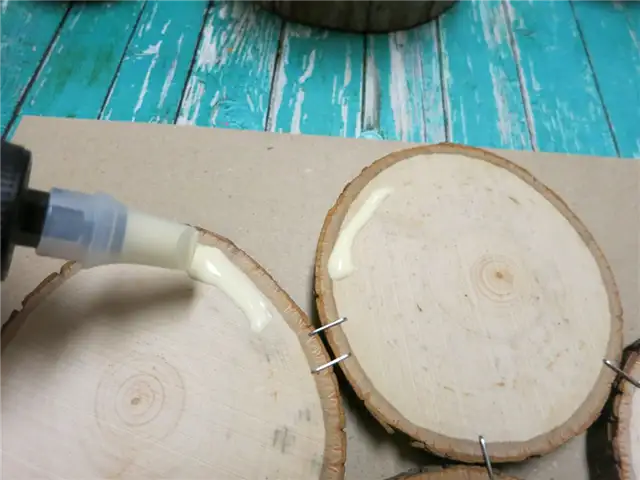 Подставка для торта Rustic Wood Rounds - клеевая основа