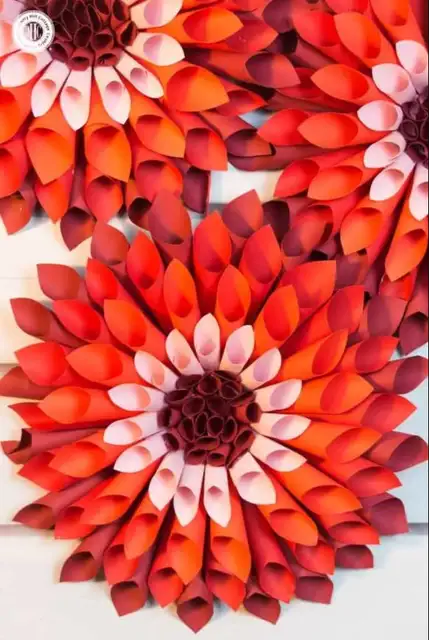 Country_Hill Cottage Giant Paper Dahlia Craft Project