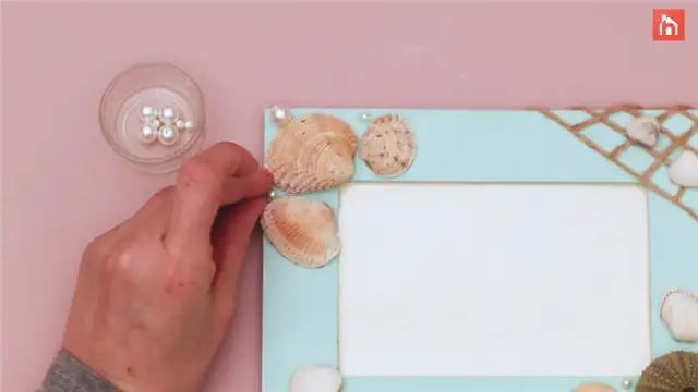 DIY (своими руками) Seashell Picture Frame - шаг 1 (38)