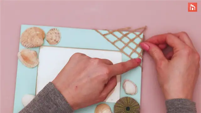 DIY (своими руками) Seashell Picture Frame - шаг 1 (26)