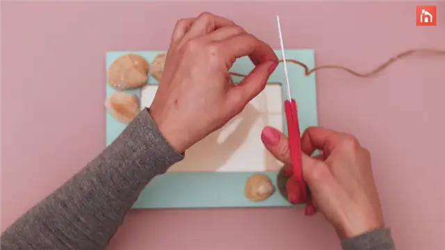 DIY (своими руками) Seashell Picture Frame - шаг 1 (12)