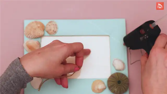 DIY (своими руками) Seashell Picture Frame - шаг 1 (13)