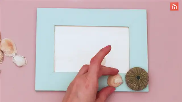 DIY (своими руками) Seashell Picture Frame - шаг 1 (7)