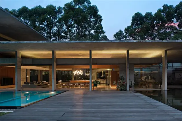 IH Residence andramatin deck