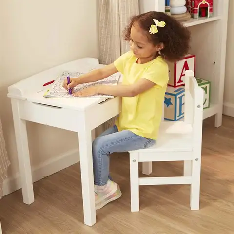 Детский письменный стол и стул с подъемной крышкой Melissa & Doug