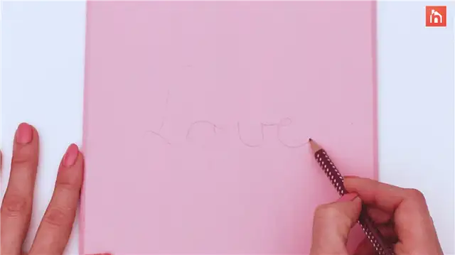 DIY (своими руками) thumbtacks sign (6)