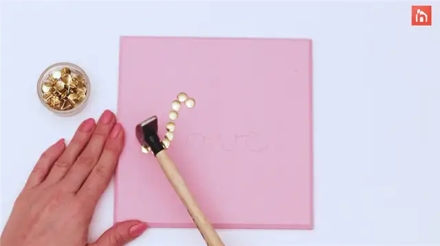 DIY (своими руками) thumbtacks sign 41 1024x576