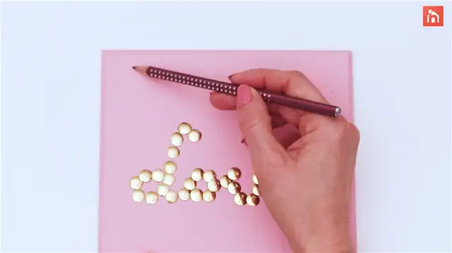 DIY (своими руками) thumbtacks sign (17)