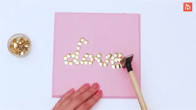 DIY (своими руками) thumbtacks sign 41 1024x576