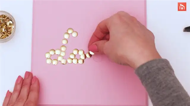 DIY (своими руками) thumbtacks sign 41 1024x576