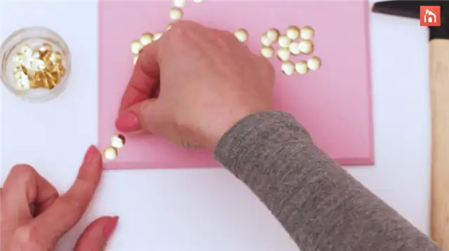 DIY (своими руками) thumbtacks sign 41 1024x576