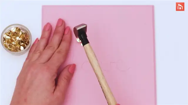 DIY (своими руками) thumbtacks sign 41 1024x576