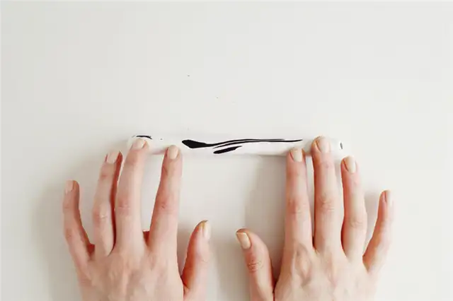DIY (своими руками)-Marbled-Trinket-Dish-tube-shape