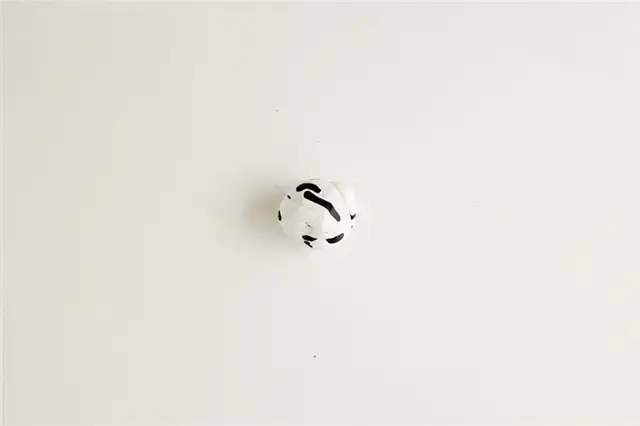 DIY (своими руками)-Marbled-Trinket-Dish-roll-the-clay2