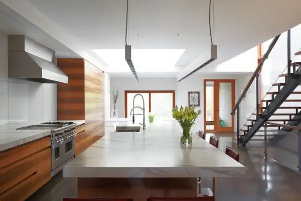 Hewitt-Avenue-House-Marble-Kitchen-Top