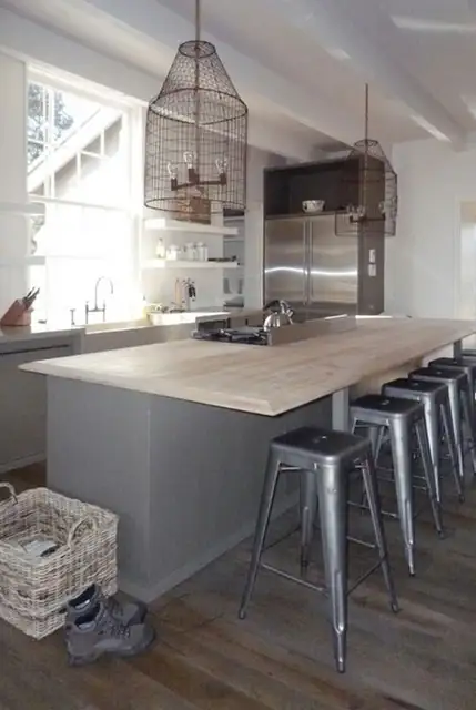 farm-kitchen-design-old-bird-cage-turned-into-lampshade
