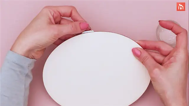 Картинка цветка из сосновой шишки - DIY (своими руками) шаг (14)