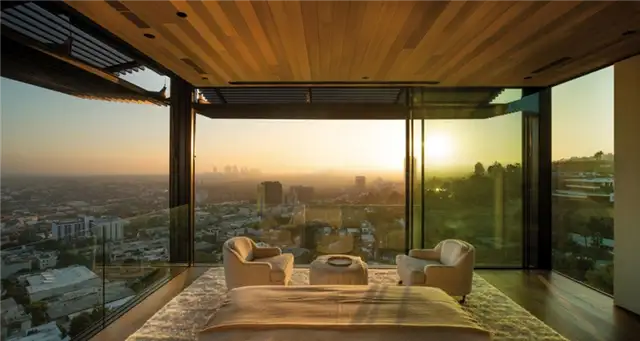 Вид на спальню в Collywood House by Olson Kundig