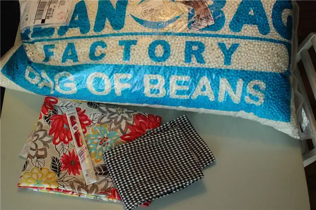 DIY (своими руками)-Beanbag-Chair-materials