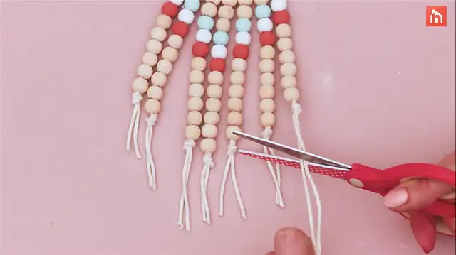 декор из деревянных бусин DIY (своими руками) (44)