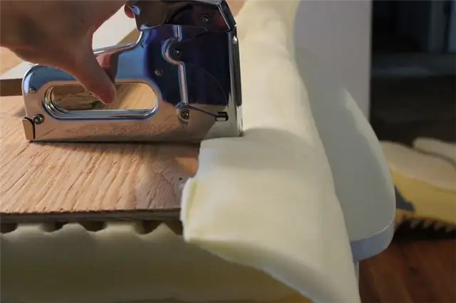 diy-headboard-upholstering-foam