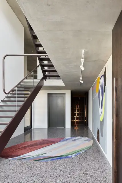 Лестница Shutter House by State of Kin + Mobilia
