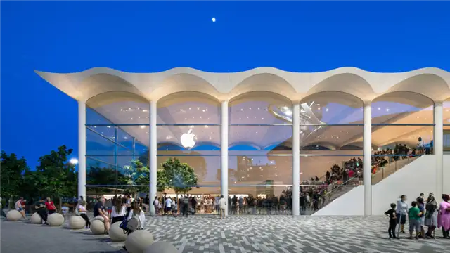 Apple Aventura Store Melds Modern With Art Deco Inspiration