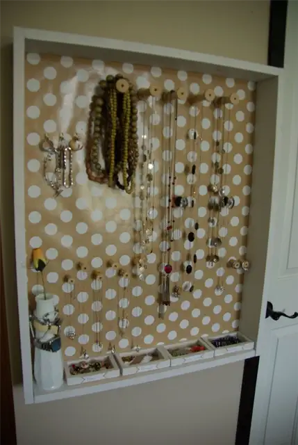 DIY (своими руками)-jewelry-wall-holder-hanging1