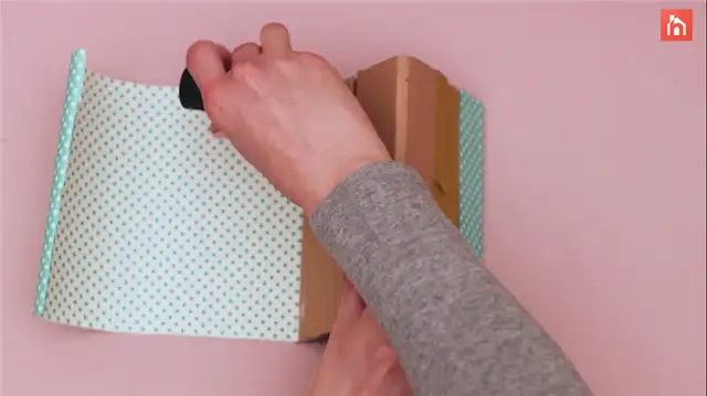 DIY (своими руками) органайзер для карандашей из картона (33)