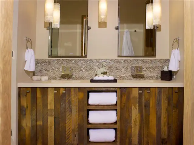 деревенская ванная комната тщеславие Splash of Blue Rustic Vanity