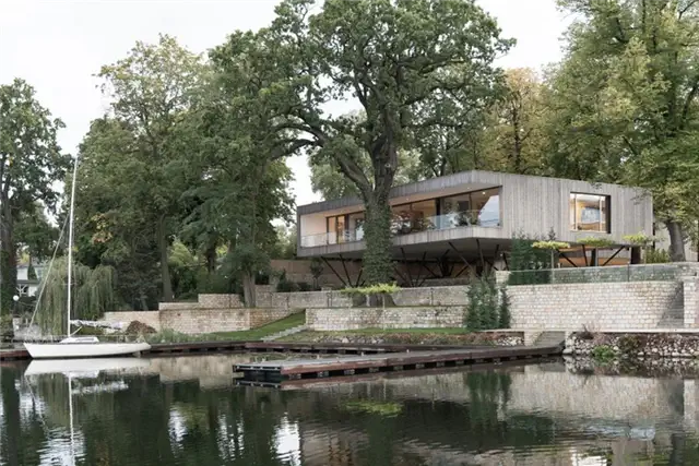 Haus am See Potsdam Germany вид на озеро