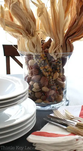 Украшение из индийской кукурузы
