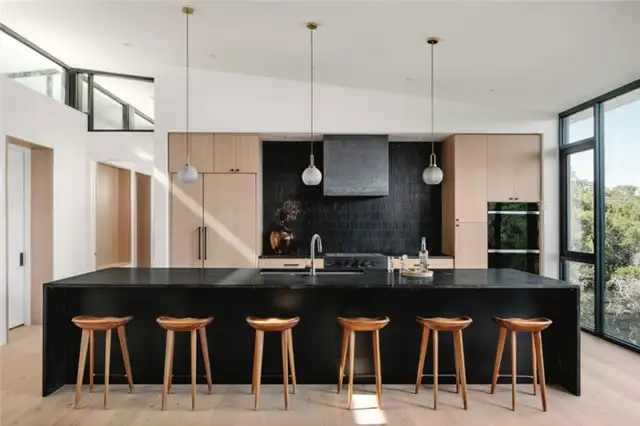 Кухня The High House by RAVEL Architecture