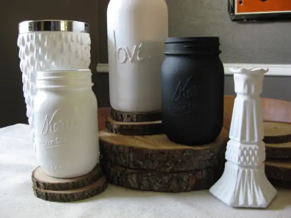 mason-jar-black-paint