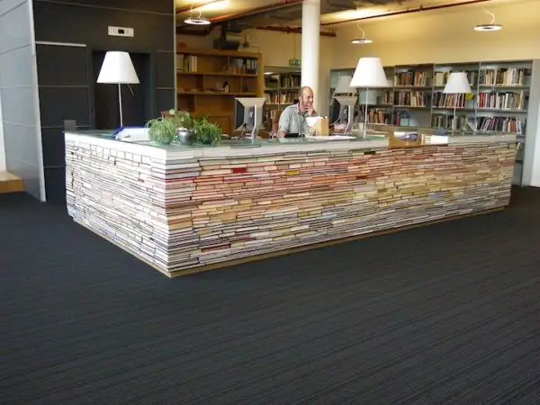 LibraryDeskMadefromBooks