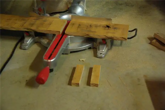 diy-pallet-wine-rack-cutting1