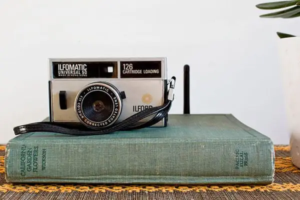 wireless-router-book-hiding