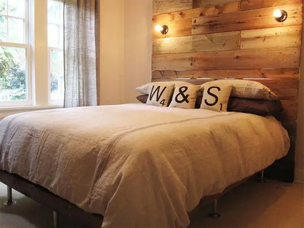 reclaimed-wood-headboard