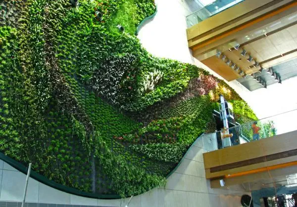 icon_hotel_hong_kong_polytechnic_university_vertical-wall-garden
