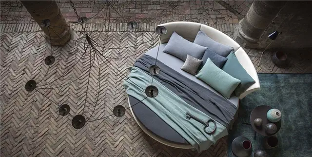 Круглая кровать Poltronafrau