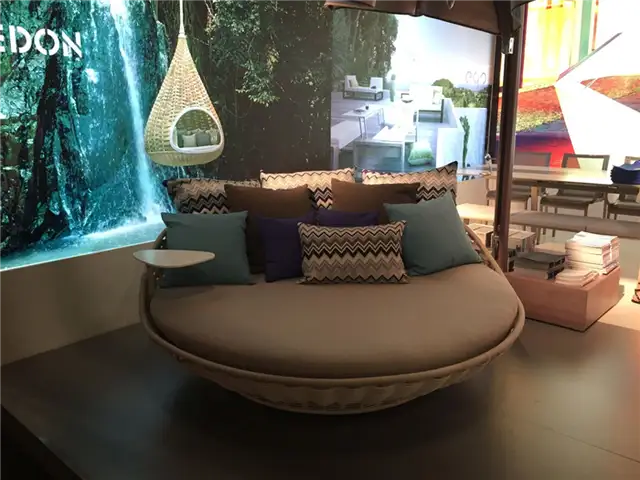 Круглая кровать Dedon