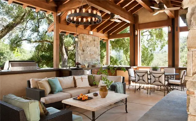 smmer-porch-design-edison-bulbs