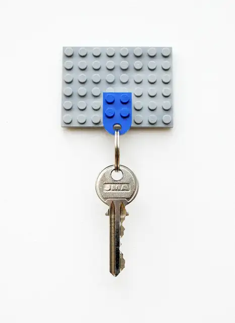 lego-ключ-держатель
