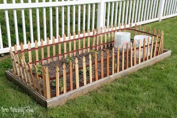 make-your-own-garden-fencing