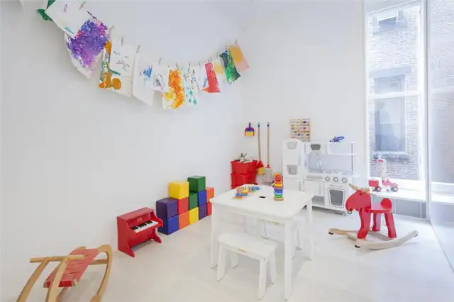 Flatiron-Building-Apartment-play-area-colors