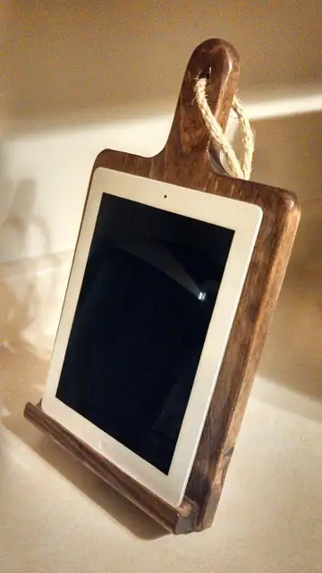ipad-stand-wood