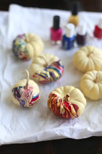 DIY (своими руками) лак для ногтей тыквы