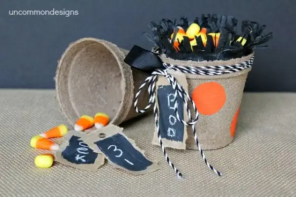 Halloween_treat_bucket_wm